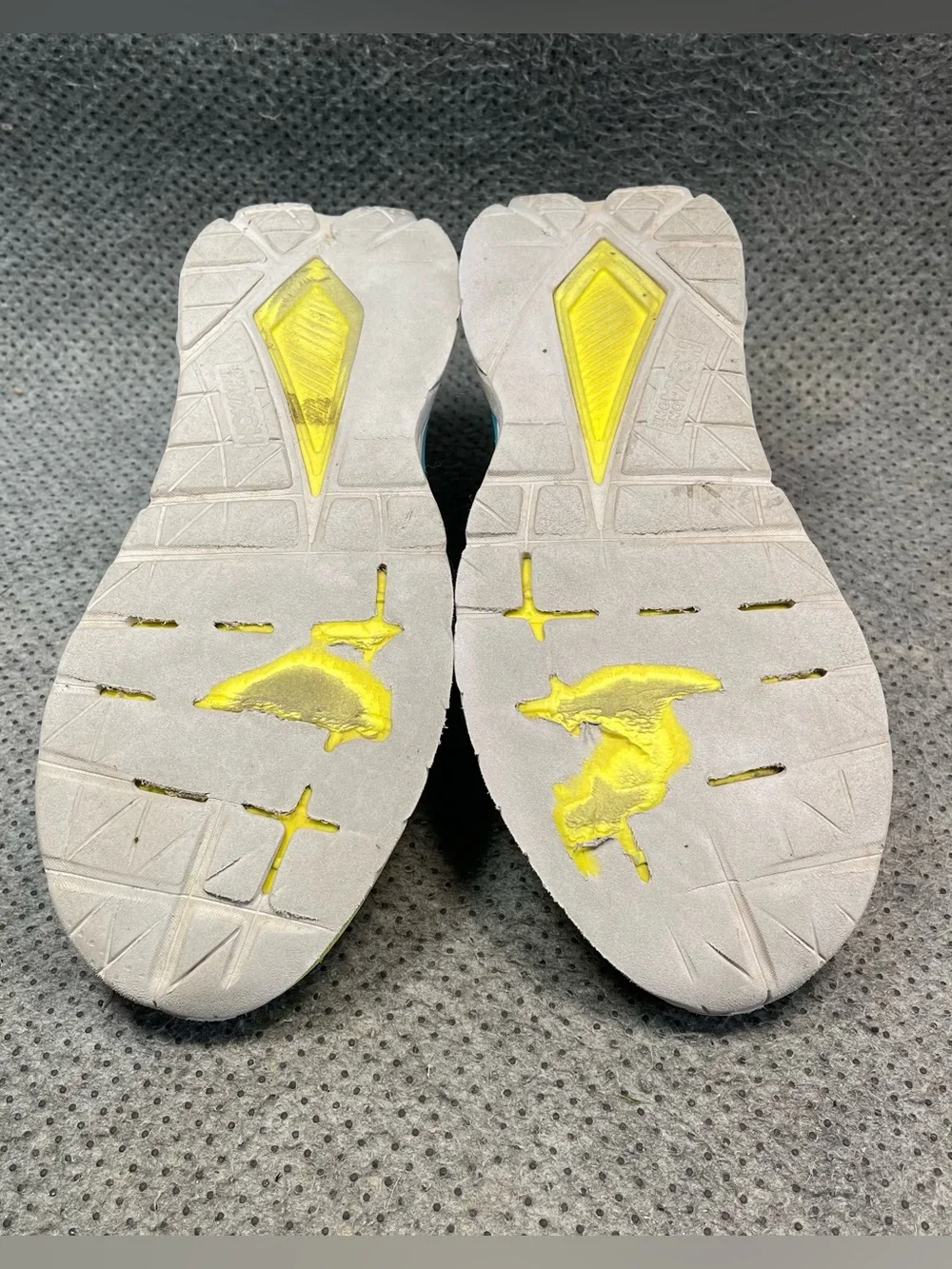 Hoka One One Mach 5 Yellow Running Shoes Size 11 Men’s